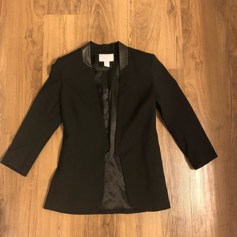 Classy crop sleeved blazer